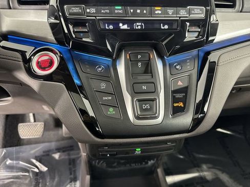 Used 2023 Honda Odyssey Touring image 19