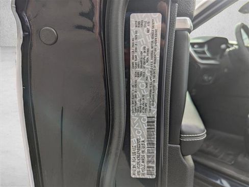 Used 2024 Jeep Grand Cherokee L Limited w/ Luxury Tech Group II image 28