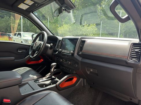 Used 2023 Nissan Frontier PRO-4X w/ Pro Convenience Package AWD/4WD image 20