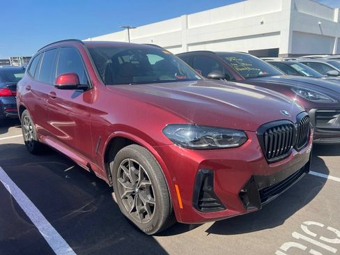 Used 2024 BMW X3 xDrive30i w/ Premium Package AWD/4WD image 3