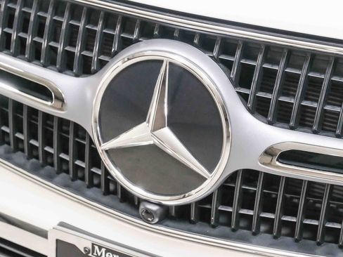Certified 2026 Mercedes-Benz GLC 300 image 14