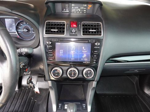 Used 2018 Subaru Forester 2.5i Premium w/ Popular Package #2 image 11