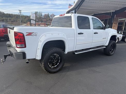 Used 2013 GMC Sierra 1500 SLE w/ Power Tech Package AWD/4WD image 3