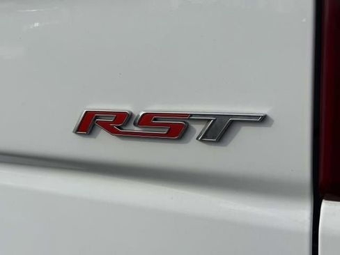 Used 2022 Chevrolet Silverado 1500 RST image 8