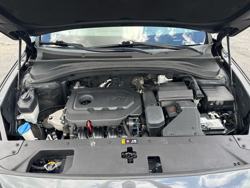 Used 2020 Hyundai Santa Fe SE FWD image 23