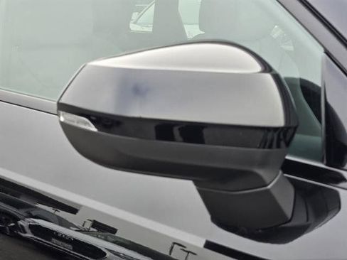 New 2025 Audi Q3 2.0T Premium image 30