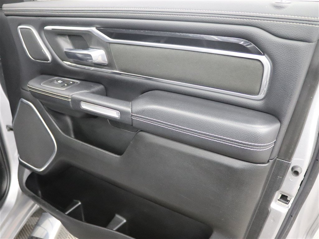Used 2021 RAM 1500 Laramie AWD/4WD image 31