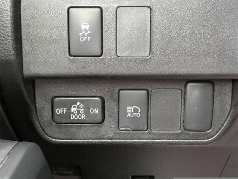 Used 2023 Toyota Tacoma TRD Sport image 24