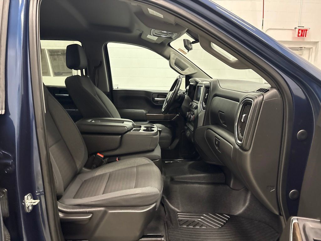 Used 2020 Chevrolet Silverado 1500 LT w/ All-Star Edition AWD/4WD image 35