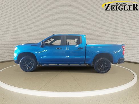 Used 2024 Chevrolet Silverado 1500 LT Trail Boss w/ LT Trail Boss Premium Package AWD/4WD image 8