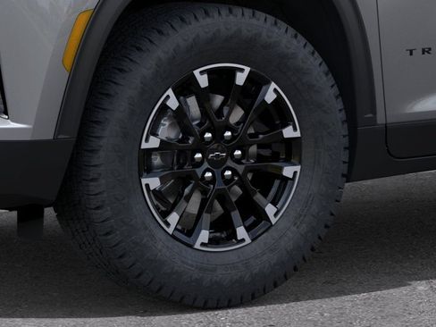 New 2026 Chevrolet Traverse Z71 w/ Driver Confidence Package AWD/4WD image 10