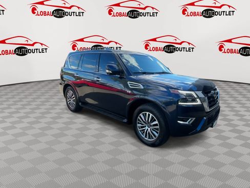 Used 2021 Nissan Armada SL w/ Captain's Chairs Package AWD/4WD image 2