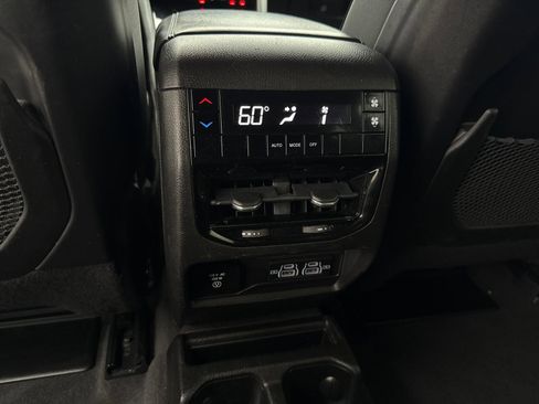 Used 2021 Jeep Grand Cherokee L Laredo RWD image 38