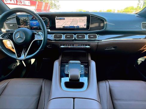Certified 2025 Mercedes-Benz GLE 450 4MATIC image 16