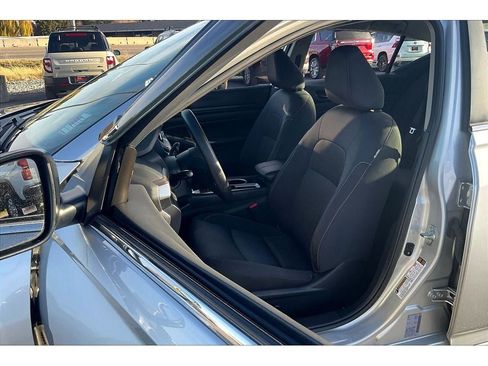 Used 2024 Nissan Altima 2.5 SV image 27