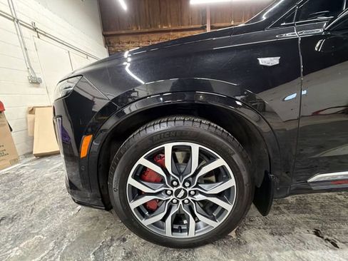 Certified 2024 Cadillac XT6 Sport w/ LPO, Red Accent Package image 35