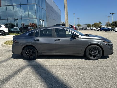 New 2026 Nissan Sentra SV image 6