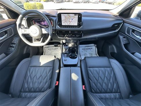 Used 2023 Nissan Rogue Platinum w/ Platinum Premium Package image 21