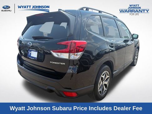 Used 2024 Subaru Forester Premium AWD/4WD image 8