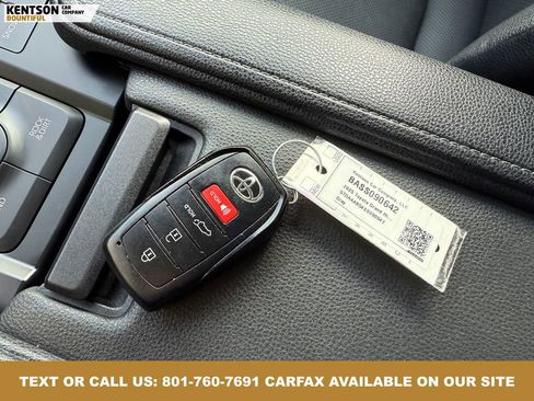 Used 2025 Toyota Grand Highlander AWD image 42