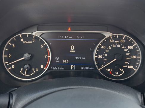 Used 2024 Nissan Altima 2.5 SV image 17