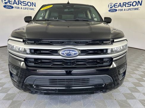 Used 2022 Ford Expedition XLT AWD/4WD image 2