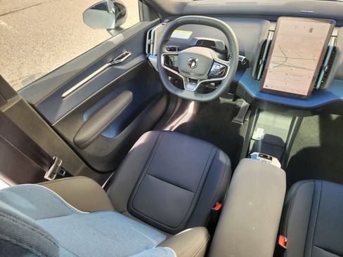 New 2026 Volvo EX30 Plus w/ Protection Package AWD/4WD image 10