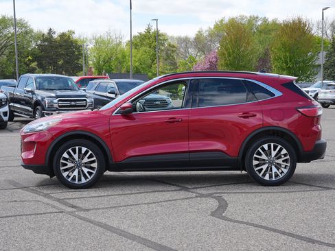 Used 2020 Ford Escape Titanium AWD/4WD image 7