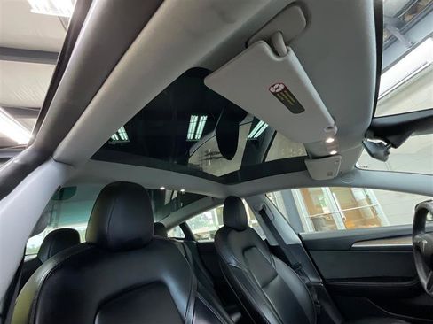 Used 2021 Tesla Model 3 Standard Range Plus RWD image 28