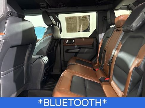 Used 2024 Ford Bronco Outer Banks AWD/4WD image 15