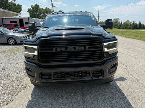 Used 2023 RAM 3500 Laramie w/ Night Edition image 5