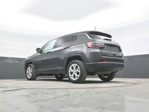 Used 2024 Jeep Compass Sport AWD/4WD image 32