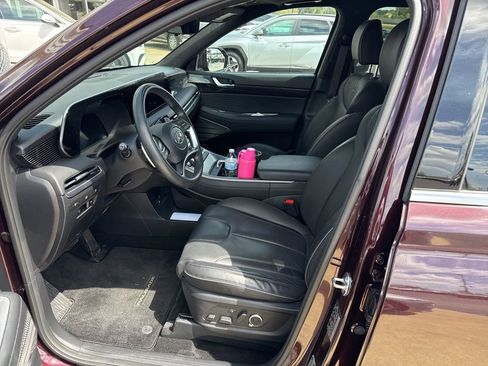 Used 2024 Hyundai Palisade Calligraphy image 7