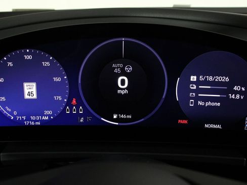 Certified 2025 Porsche Macan Electric RWD image 16