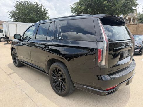 Used 2022 Cadillac Escalade Sport Platinum w/ LPO, ONYX Package AWD/4WD image 5
