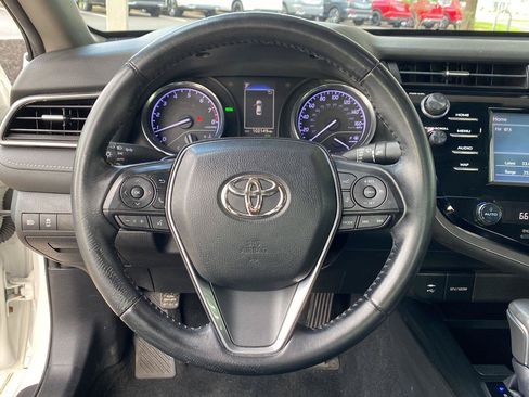 Used 2019 Toyota Camry SE w/ Convenience Package FWD image 33