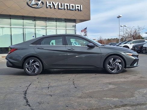 New 2026 Hyundai Elantra Limited image 2