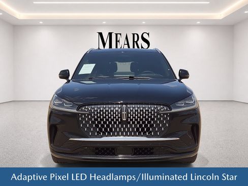 Used 2025 Lincoln Aviator Black Label AWD/4WD image 9