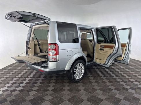 Used 2011 Land Rover LR4 HSE LUX AWD/4WD image 16