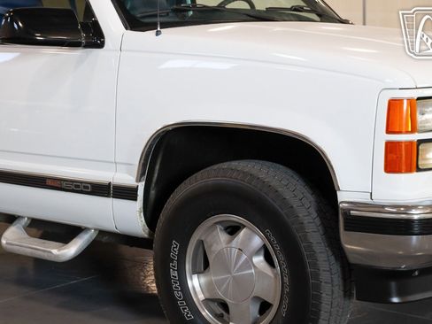 Used 1995 GMC Yukon 4WD 2-Door image 40