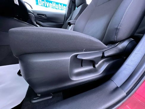 Used 2025 Toyota Corolla LE FWD image 13
