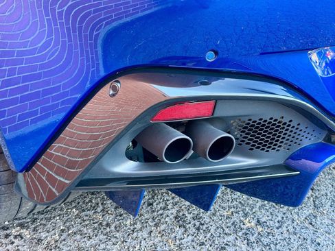Used 2019 Aston Martin V8 Vantage Coupe image 13