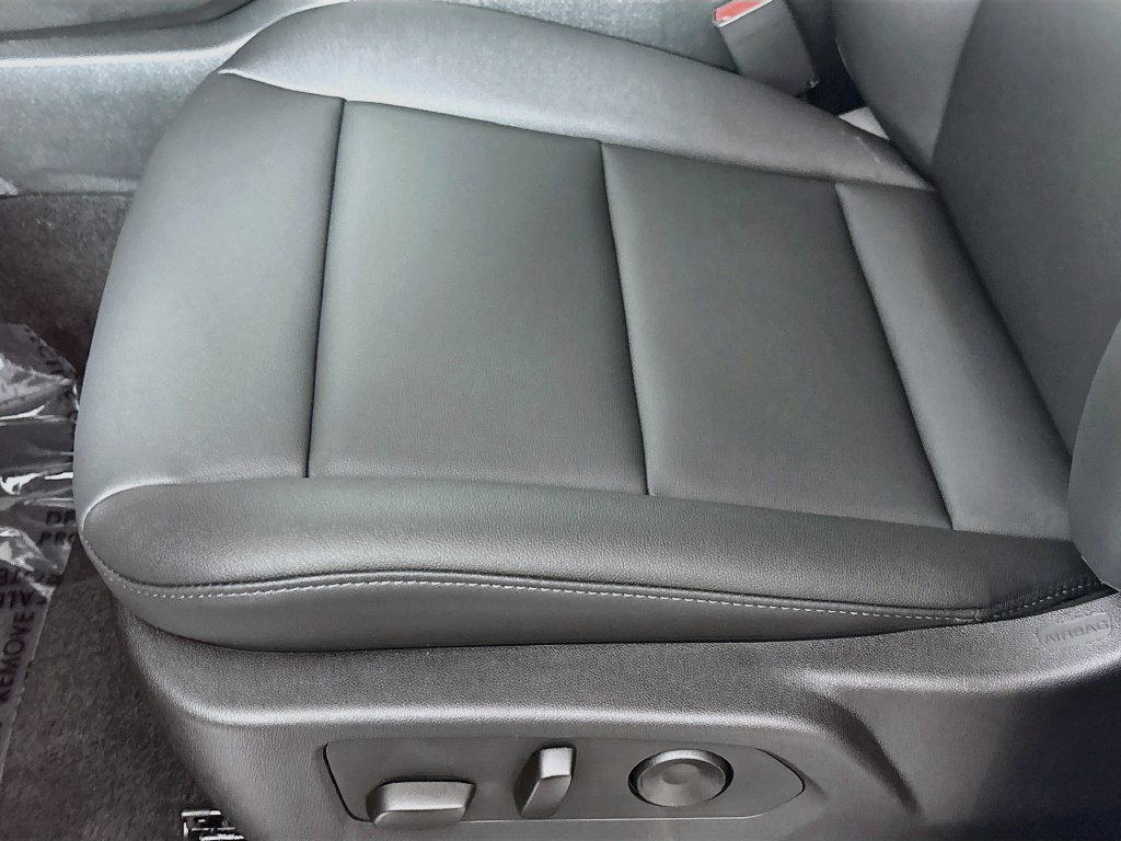 New 2026 GMC Canyon Elevation w/ Convenience Package AWD/4WD image 18
