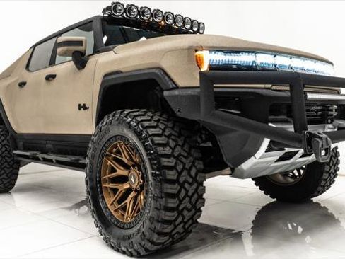 Used 2024 GMC Hummer EV 3X w/ Extreme Off-Road Package image 5