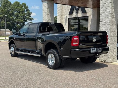 Used 2024 RAM 3500 Laramie w/ Sport Appearance Package AWD/4WD image 11