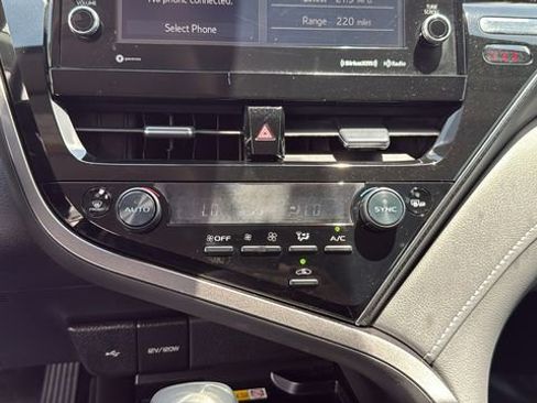 Used 2024 Toyota Camry XSE image 24