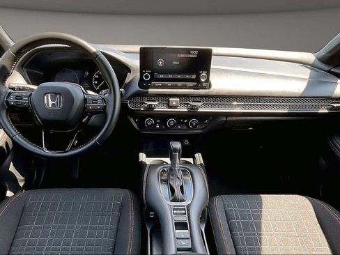Used 2025 Honda HR-V Sport image 11