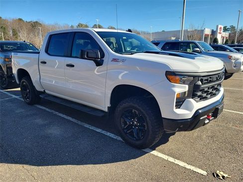 Used 2025 Chevrolet Silverado 1500 Custom Trail Boss image 1