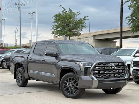 Used 2025 Toyota Tundra Platinum AWD/4WD image 1