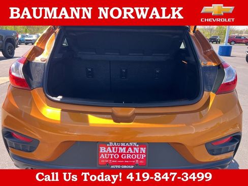 Used 2017 Chevrolet Cruze LT FWD image 40